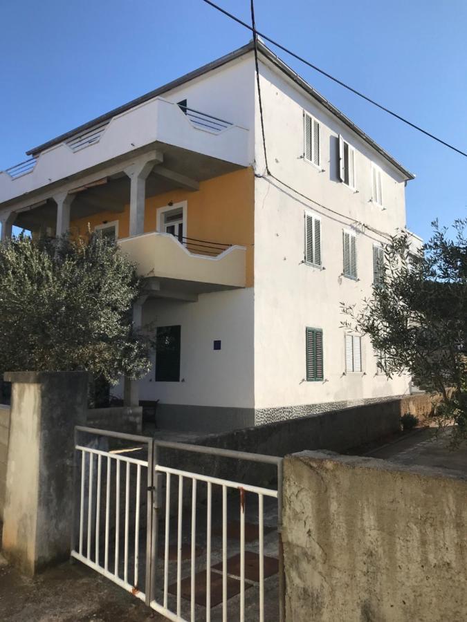 Apartments Radica Preko Exterior foto